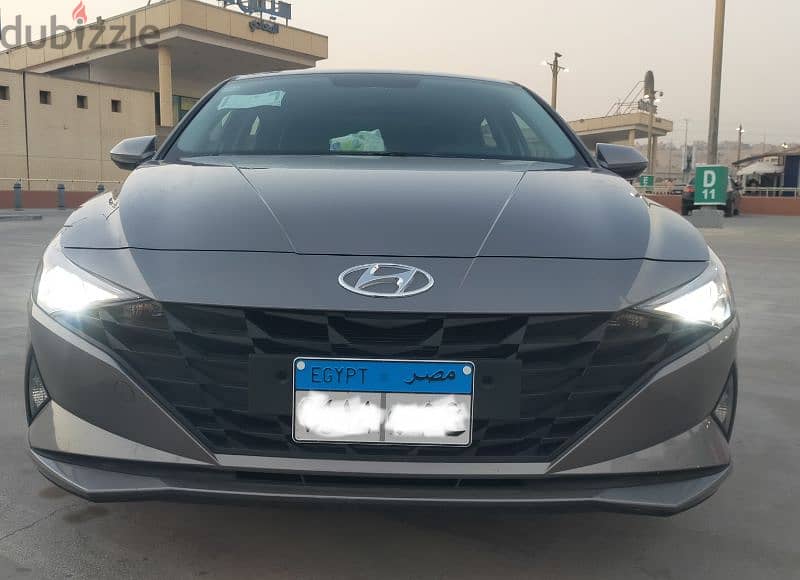 Hyundai Elantra 2022 5