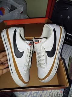 Nike court 39 , Nike blazer 44