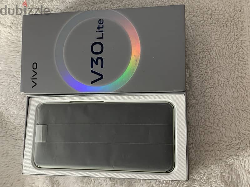 VIVO V30 LITE كسر زيرو 3