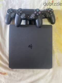 ps 4 used بلايستيشن ٤ استعمال بسيط جداً 0