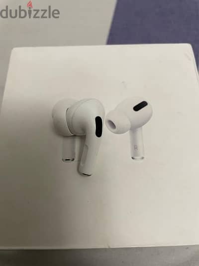 Original apple airpods pro 1 used for one year for sale