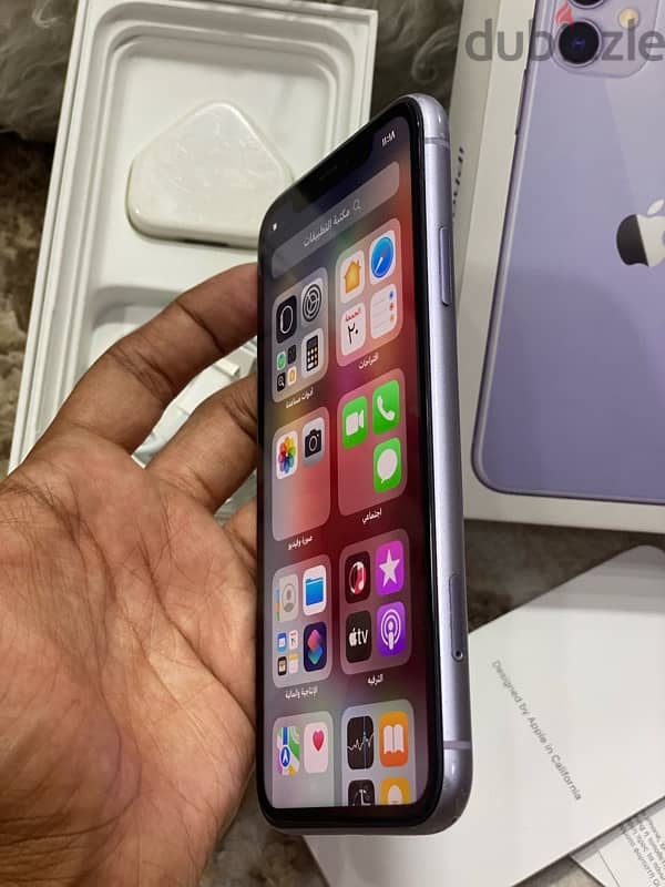 iPhone 11 معاه كل مشتملاته 2