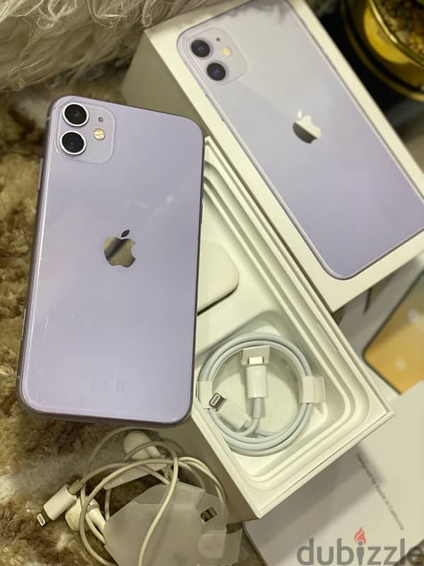 iPhone 11 معاه كل مشتملاته 3