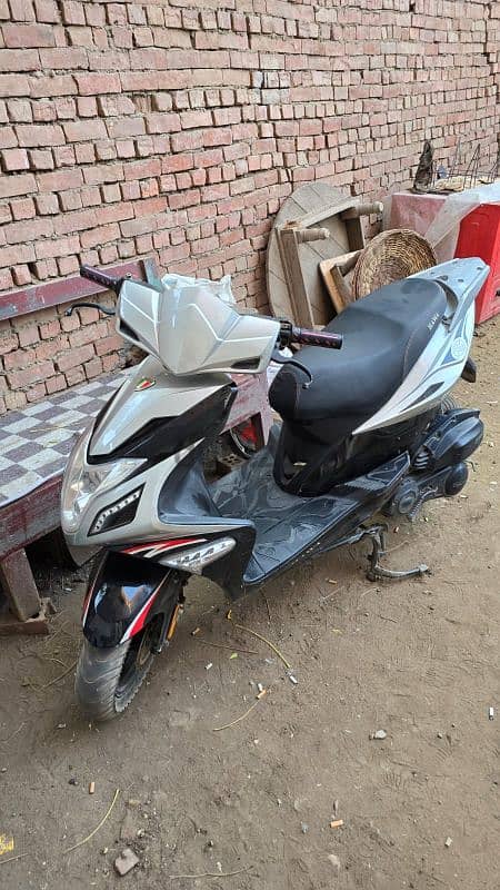 سكوتر حوا r8  150cc موديل 2021 1