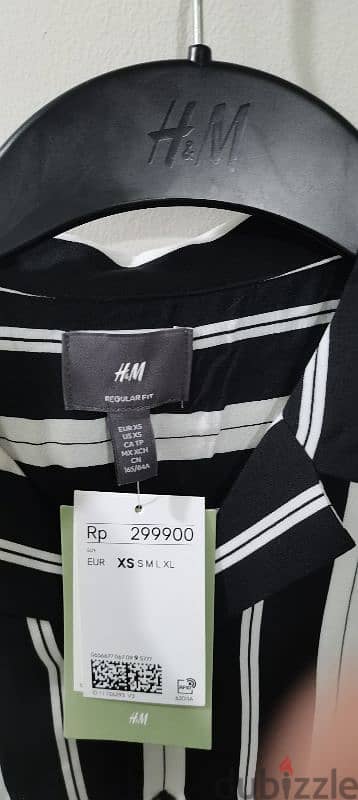 قميص H&M جديد يالتكت والباركود 6