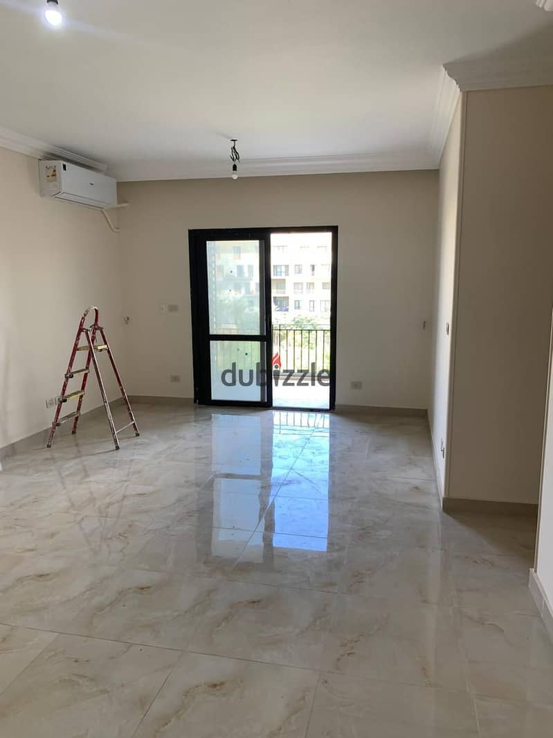 Apartment with kitchen and ac`s for rent in eastown sodic next to auc 45,000 1