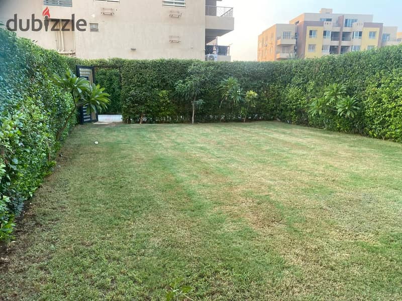 High End Duplex with AC and kitchen for rent with huge garden 4