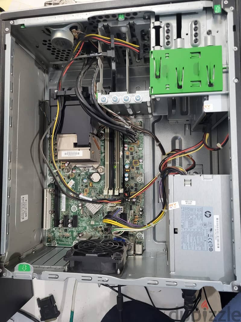 Hp 6300 tower core i7 ram 16 SSD 240 3