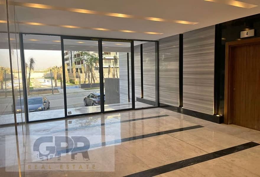 شقة دورمتكررللبيع في لافيستا الباتيو في قلب الجولدن سكوير فيو دايركت حمام سباحة +لاند سكيب / apartment for sale in el patio oro new cairo 15