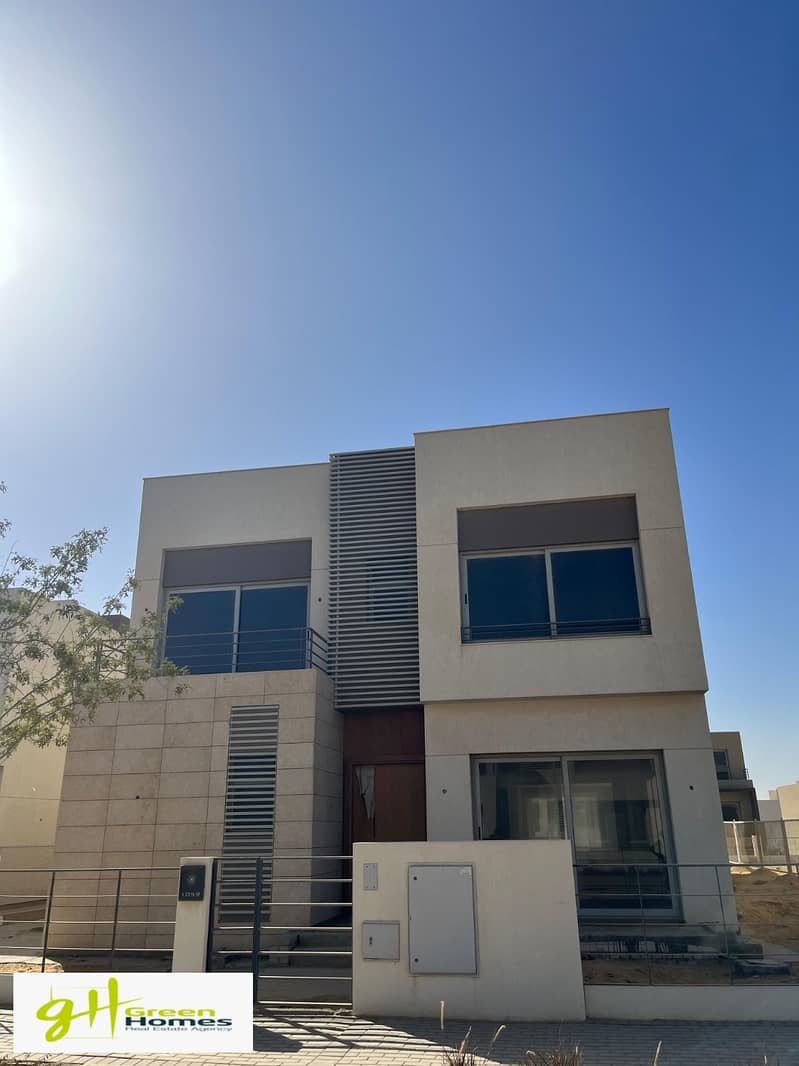 Ready to Move standalone villa with Roof for sale at Palm Hills New Cairo 6