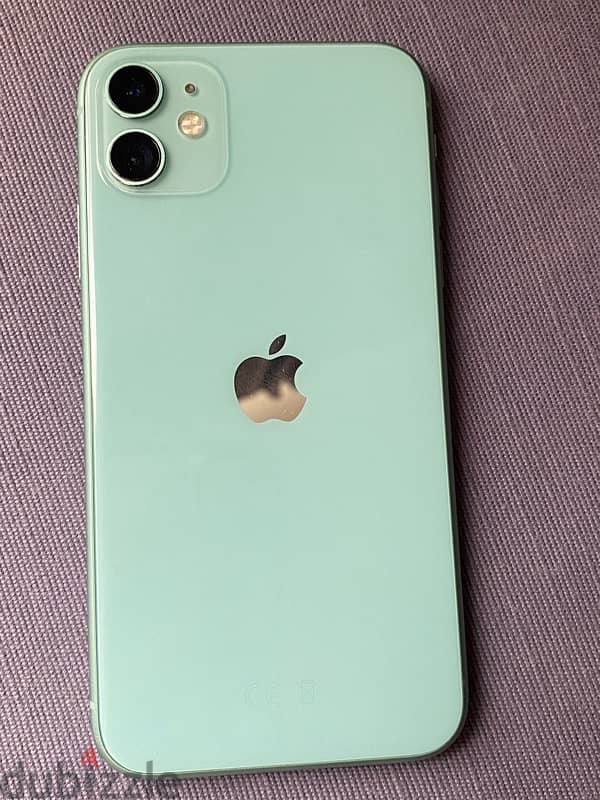 iPhone 11 / 128 GB 4