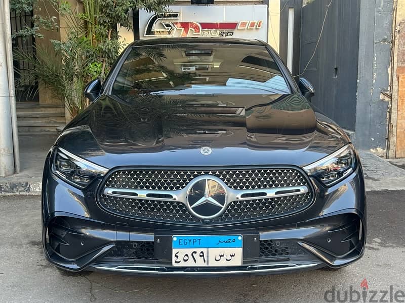 GLC 200 / 2024 / Coupe/ 8000km / Full options / كالزيرو 1