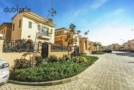 For sale, the last standalone villa 374m, in Hyde Park Compound, Golden Square, in front of AUC 0