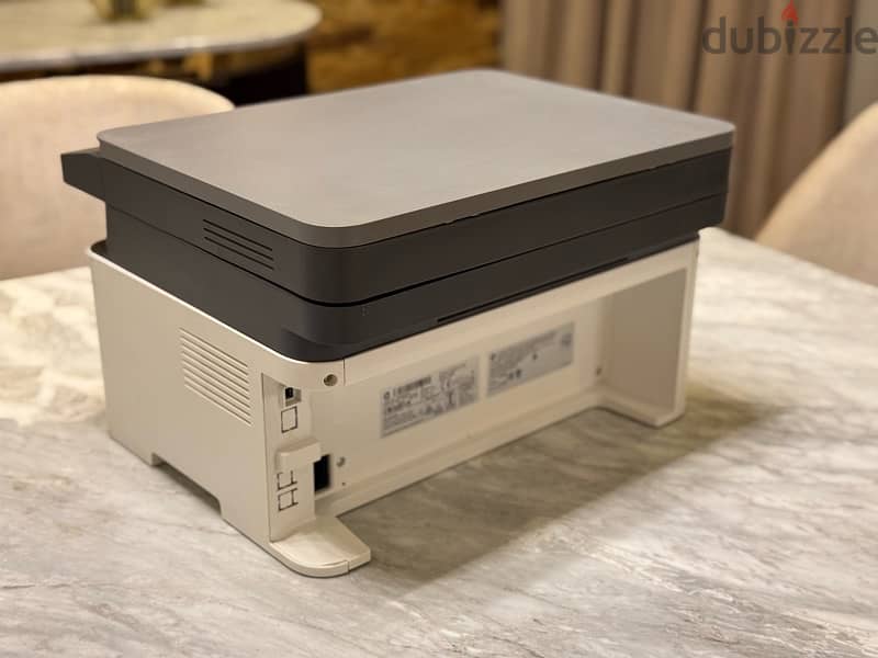 HP 135W Printer 3