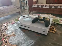 xbox one s  خليجي two controller with 4k cable