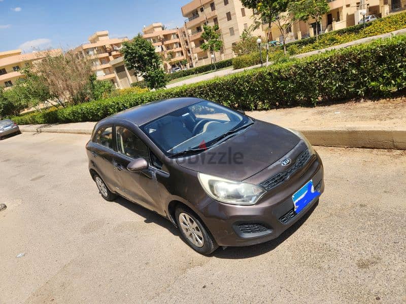 Kia Rio 2015 Hatchback خليجي 2