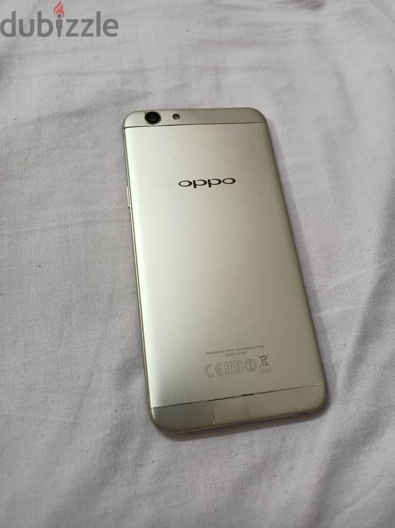 Oppo F1s 1