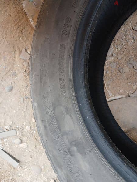 بيع ٤ كاوتشات bridgestone 5