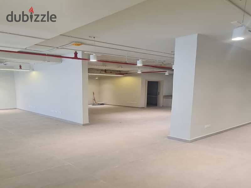 Office for rent 128 sqm fully finished in Hyde park ready to move 6