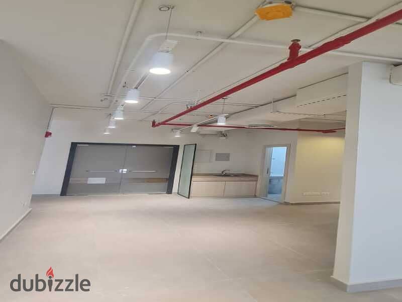 Office for rent 128 sqm fully finished in Hyde park ready to move 7