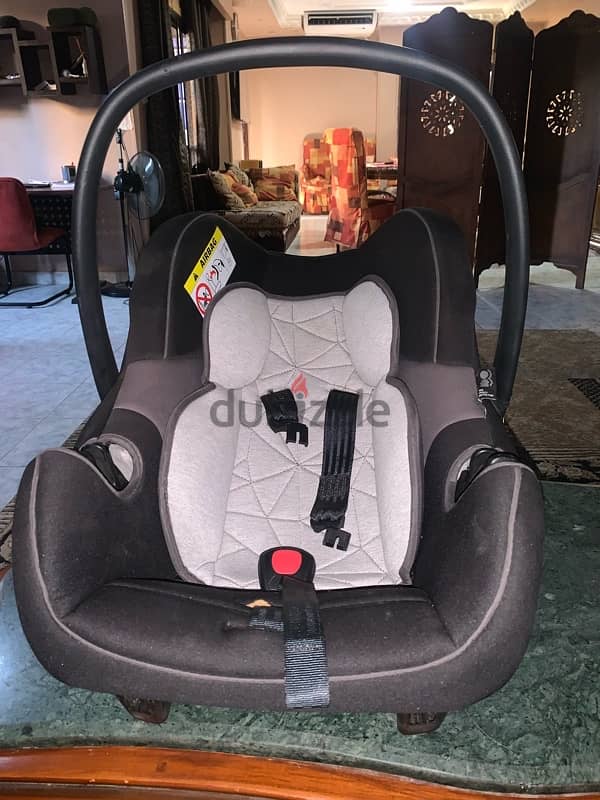 Mothercare Ziba Car Seat - Black & Grey - Excellent Condition 1