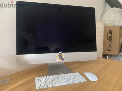 iMac 21.5 inch 2017 barely used