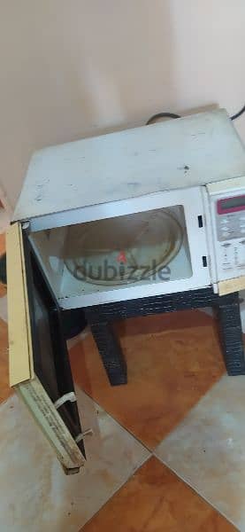 مايكروويف شارب بحالة جيدة جدا Microwave 1