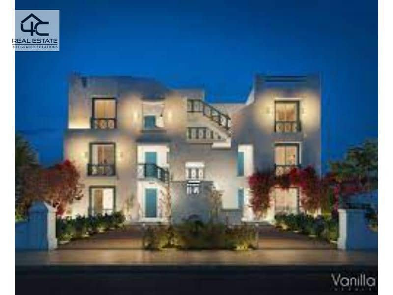 Town house 170m in mountain view ras elhekma under market price 3Br with down payment & installments fully finished view pool. 7