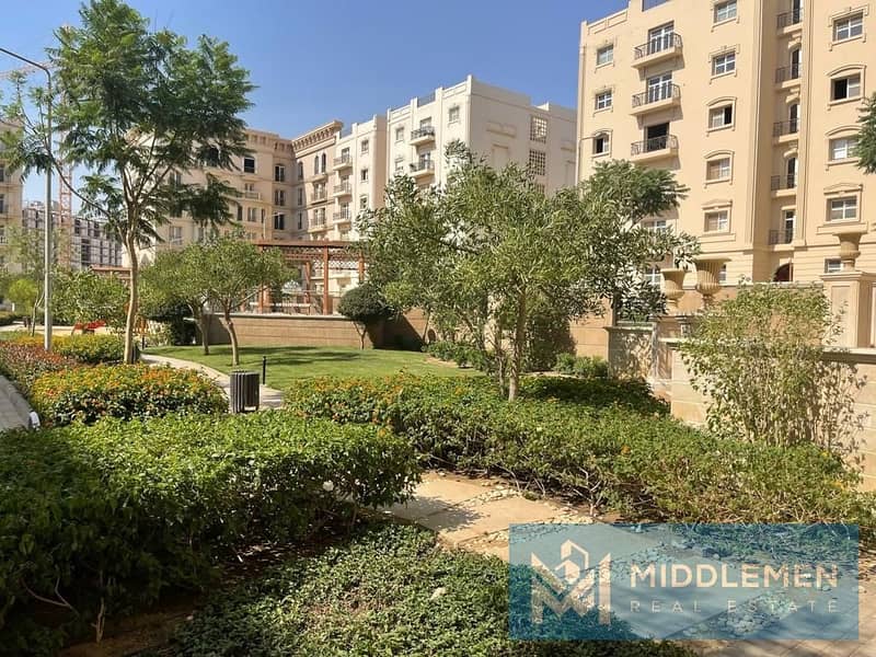 apartment for sale 149m finished with air conditioners and kitchen , hyde park new cairo 8