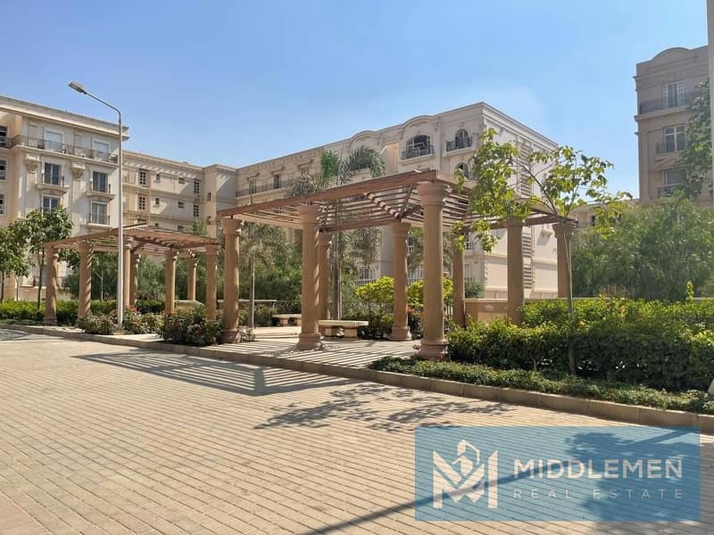 apartment for sale 149m finished with air conditioners and kitchen , hyde park new cairo 9