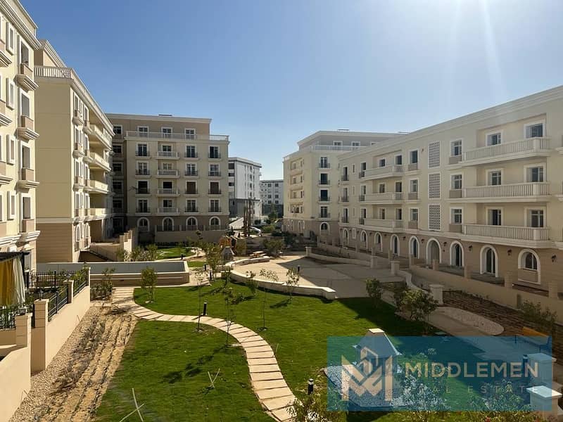 apartment for sale 149m finished with air conditioners and kitchen , hyde park new cairo 10