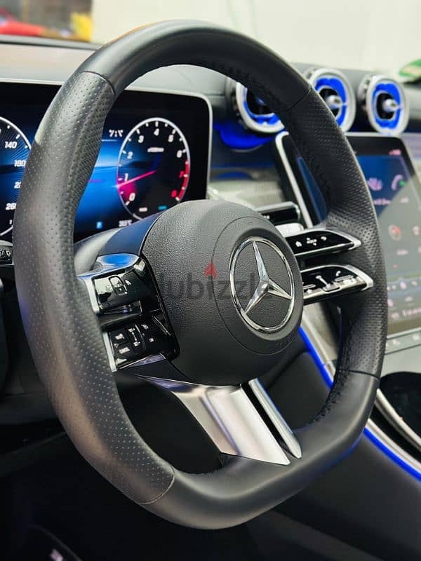 مرسيدس GLC 200 2023 AMG اعلي فئة زيرو ادفع 1,800 وقسط بأقل فوائد 15