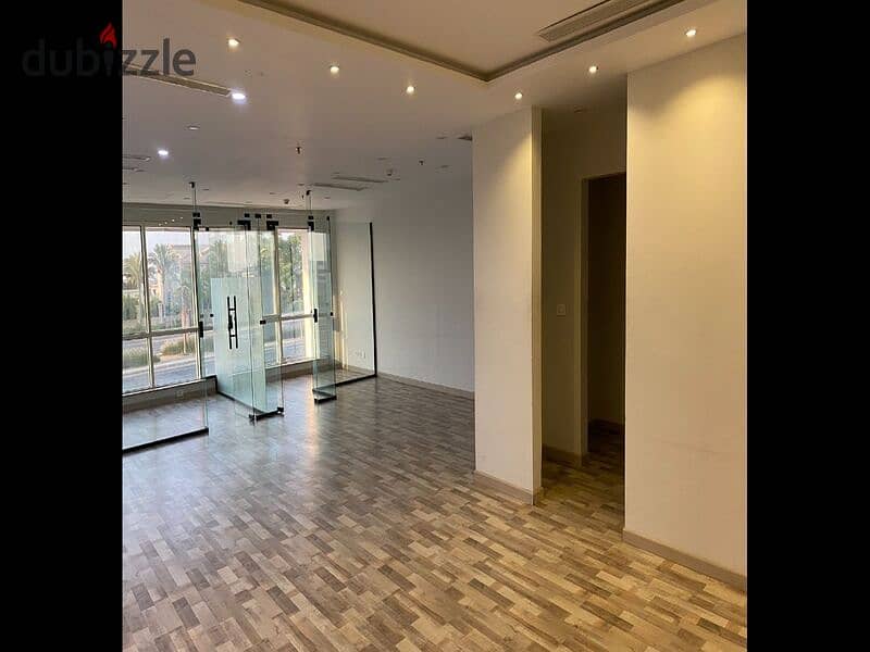 Office fully finished with Ac's 123 sqm for rent in Trivium complex 2