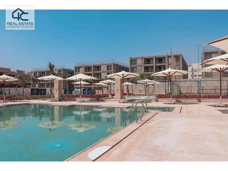 Apartment 158 m Very Prime Location with down payment and installments in Fifth Square 1