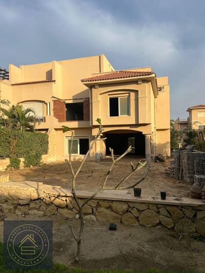 Twin House Villa for sale at Karma 2 Shiekh Zayed , Prime location , 4 Master Bedrooms and a 450 SQM Land Area