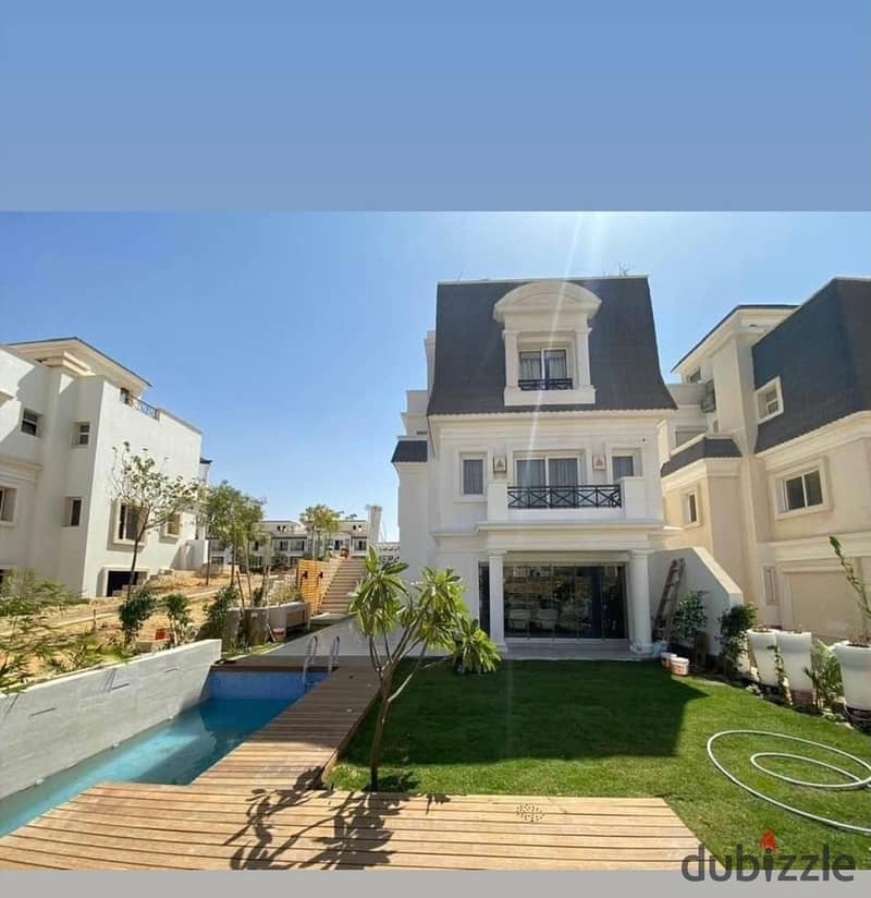 Twin house for rent in Mountain View Chillout Park compound, ultra super luxury finishing, with kitchen and air conditioners 7