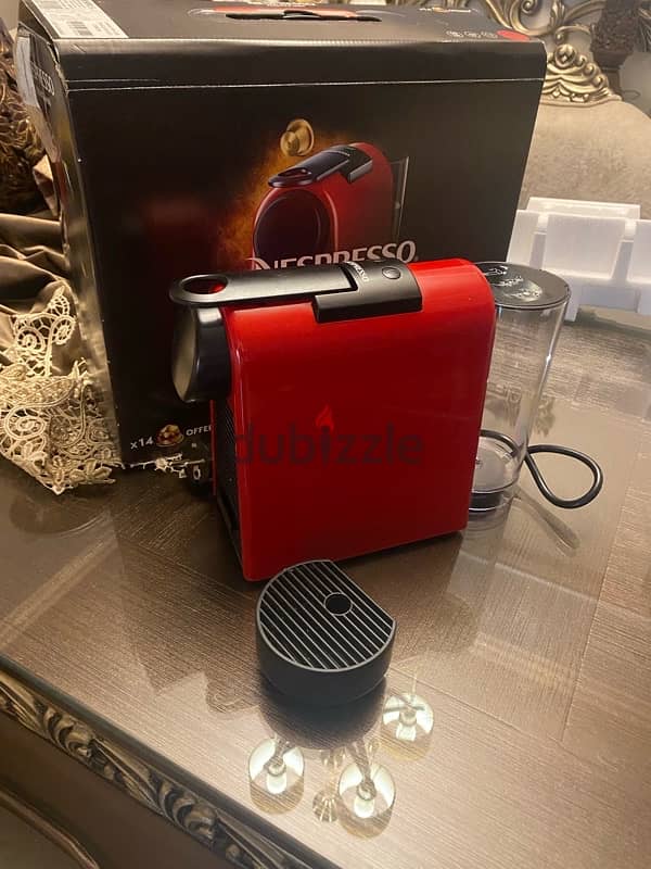 Nespresso Essenza Mini Coffee Machine (red) 0