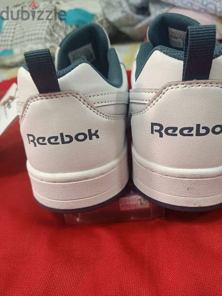 كوتشيReebok 5