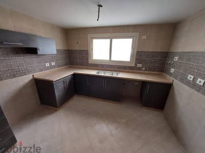 شقة للبيع فى كمبوند نيو جيزه ويستريدچ فيو اهرامات new Giza for sale