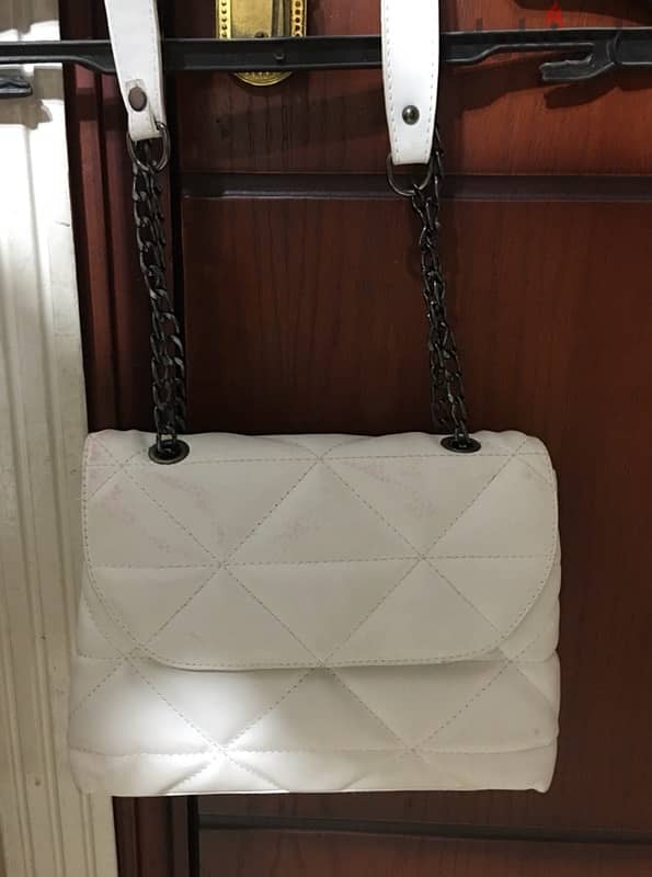 White Bag ( شنطة بيضاء ) 0