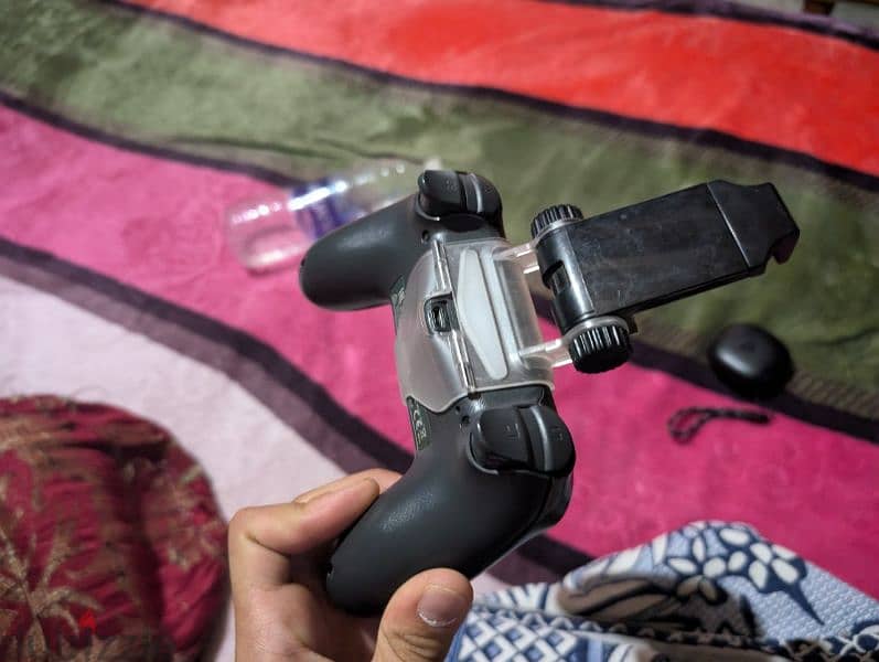 PS4 controller + phone clip دراع للموبايل مع مشبك معدني للموبايل 3