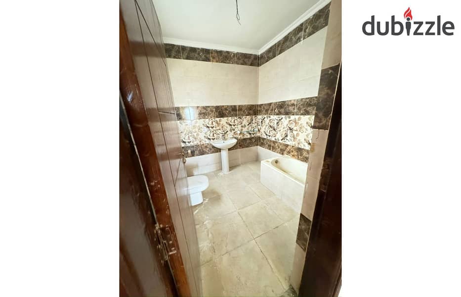 Apartment with garden for sale 210m in elsherouk wesal compound 14