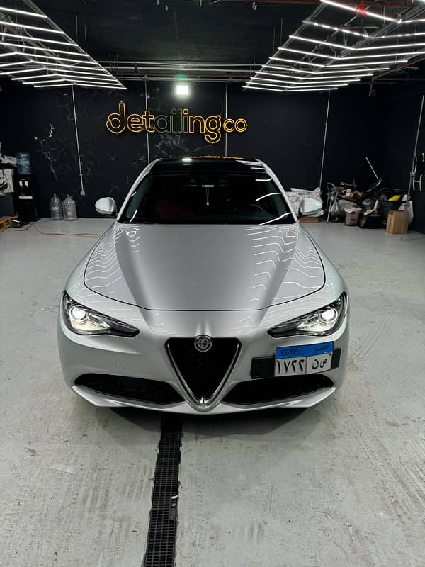 Alfa Romeo Giulia 2021 1