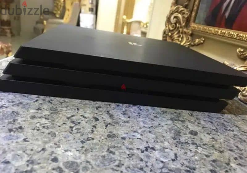 بلستيشن فور برو لقطه البيع لاعلى سعر ps4 pro 2