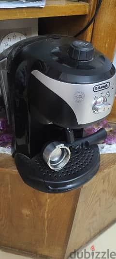 ماكينة تحضير قهوة اسبريسو  Delonghi EC221