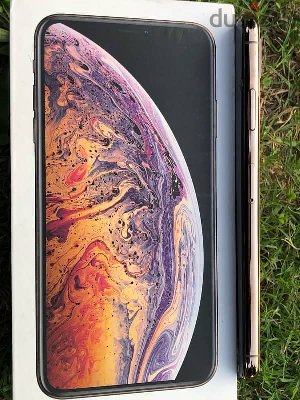 iphone xs max 4