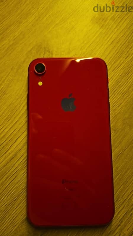 Apple Iphone XR (Product Red) - Like new. 4