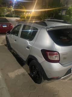 Renault Sandero Stepway 2014