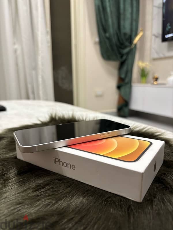 iPhone 12 for sale          ايفون ١٢ للبيع 3