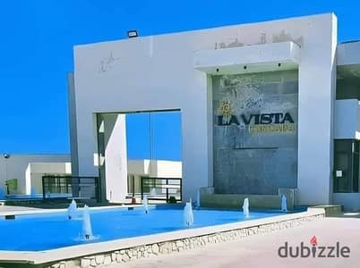 تعاقد واستلم بنتهاوس ع البحر ف lavista cascada الساحل الشمالي بالتقسييط